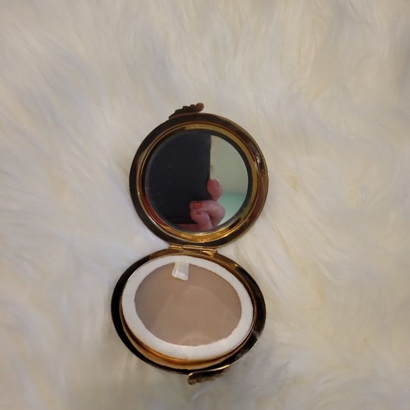 VINTAGE GUCCI GOLD AND TORTOISESHELL COMPACT MIRROR - Picture 11 of 14